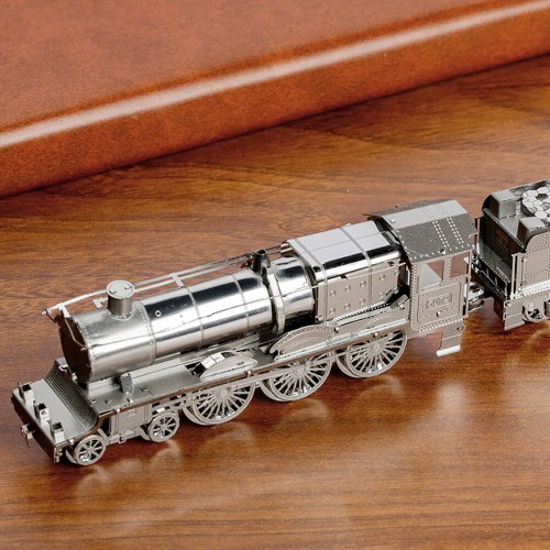Fascinations: Harry Potter Hogwarts Express Train