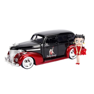 Betty Boop 1939 Chevy Master Deluxe 1:24