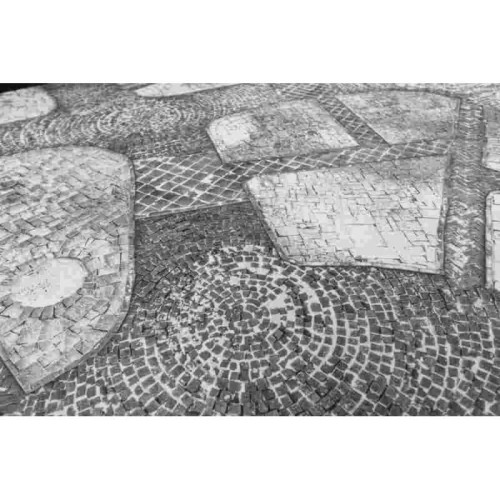 Kraken Wargames Gaming Mat: Winter Cobblestone City (183x122cm)
