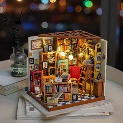 Robotime: Sam's Study - 3D Puzzle (1:24)